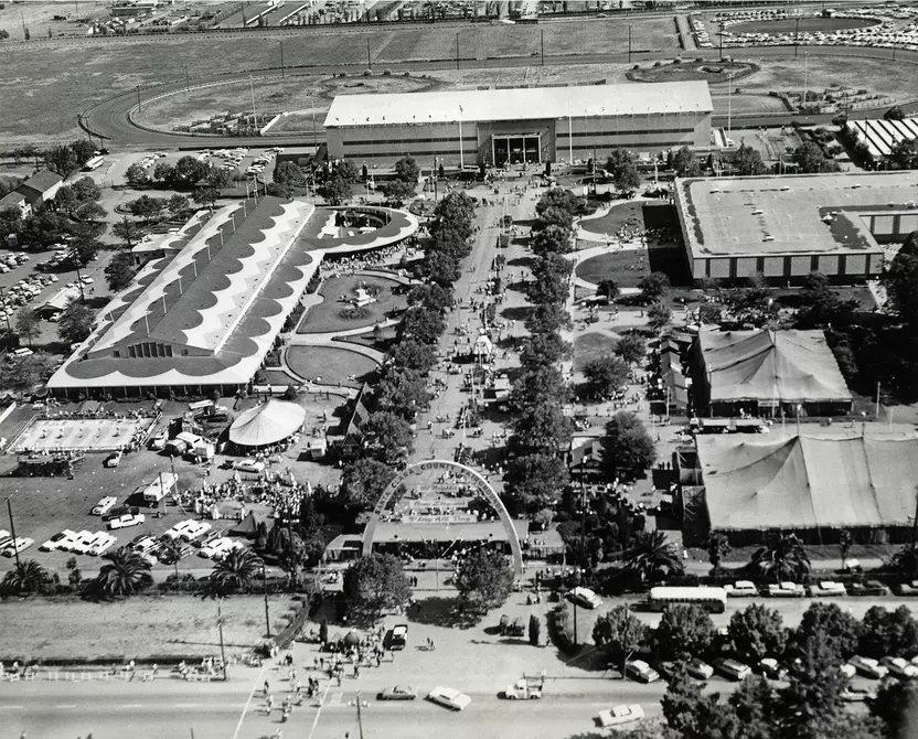 Black and white aerial view of Santa Clara County Fairgrounds between the 1950s and 1960s